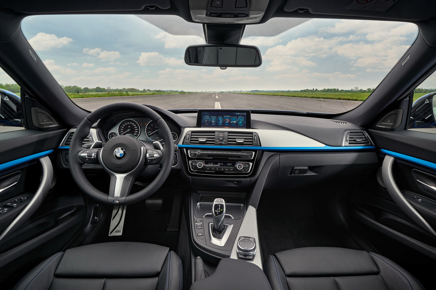 BMW 318 GT NEW